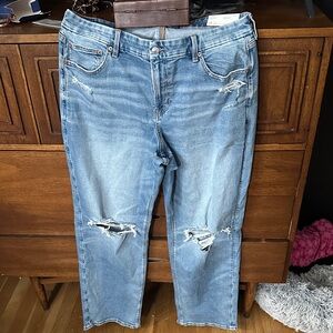 American Eagle Outfitters Light Blue Boyfriend Jeans